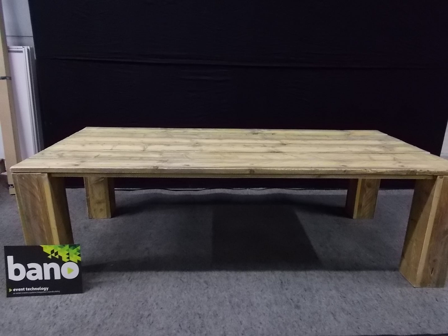 Bano Steigerhout tafel